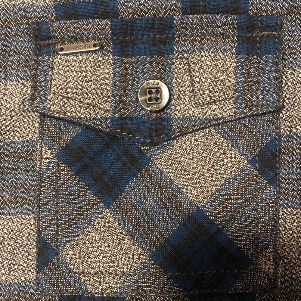 Button down shirt - Picture 4 of 4